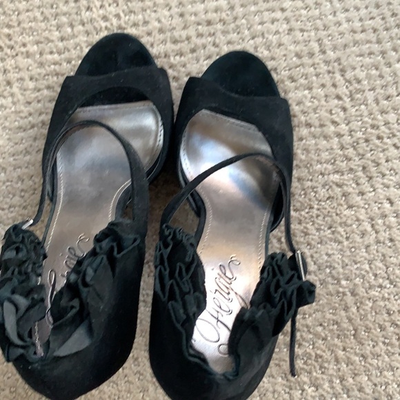 Fergie brand suede heels. - Picture 5 of 6